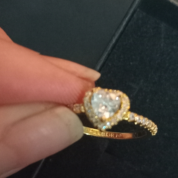 Pandora Elevated Hearts Ring - Picture 4 of 4